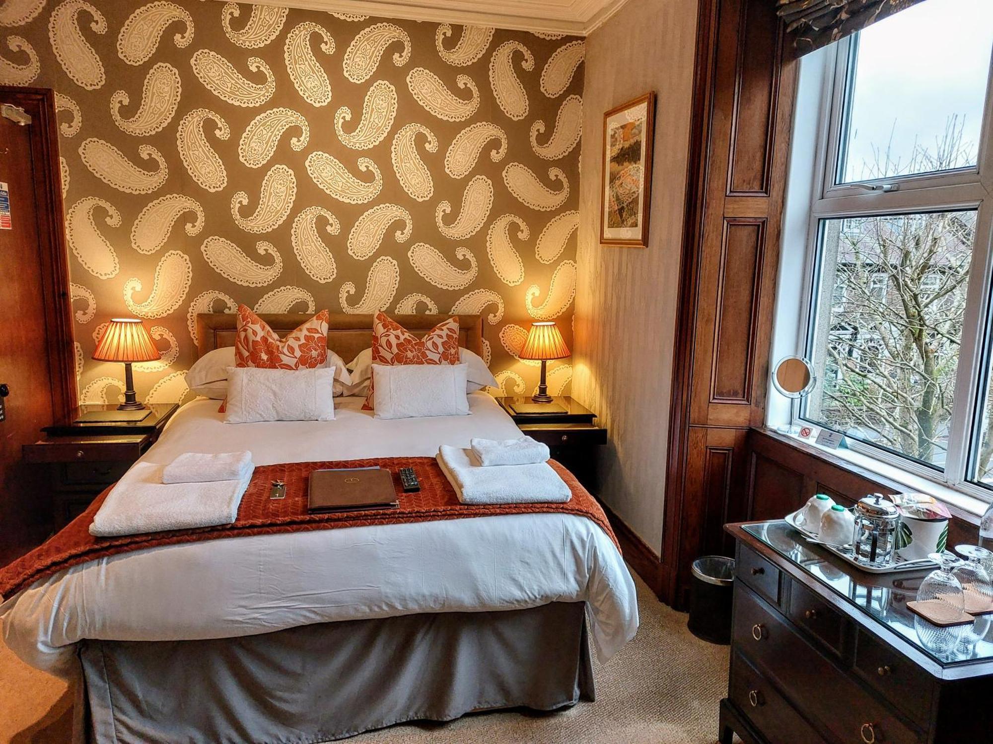 1 Park Road Bed & Breakfast Уиндермер Екстериор снимка
