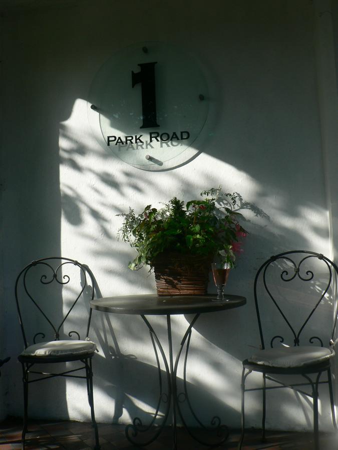 1 Park Road Bed & Breakfast Уиндермер Екстериор снимка